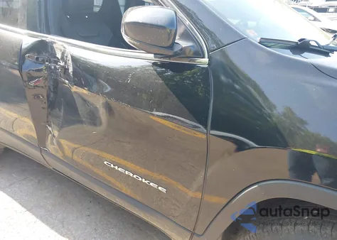 2019 Jeep Cherokee Limited 4X4 from USA, damaged, VIN 1C4PJMDX8KD159015